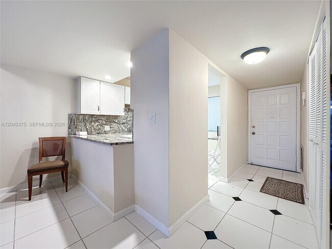 Building Photo - 4545 Luxemburg Ct