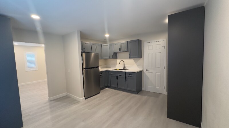 Building Photo - 39391 Tiburon Dr