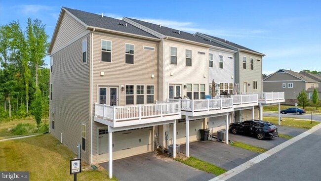 Building Photo - 7210 Hartley Ln