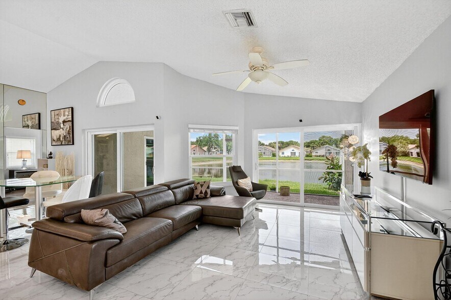 Building Photo - 9601 Harbour Lake Cir