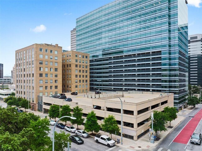 Building Photo - 710 Colorado St