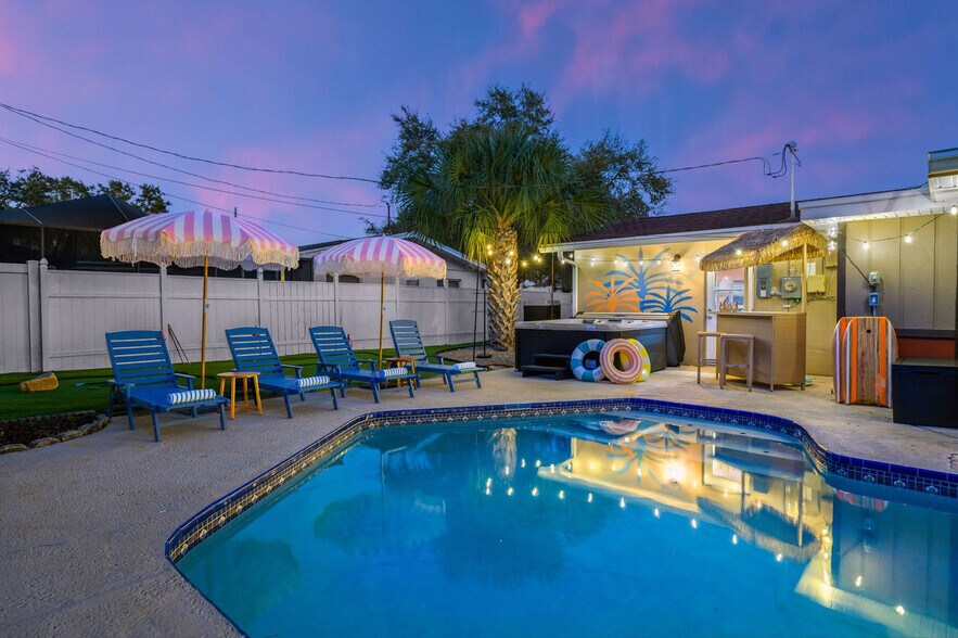 Building Photo - 1132 Gershwin Dr