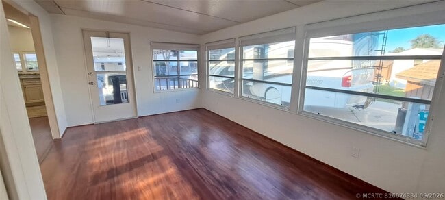 Building Photo - 5362 SE 65th Ave
