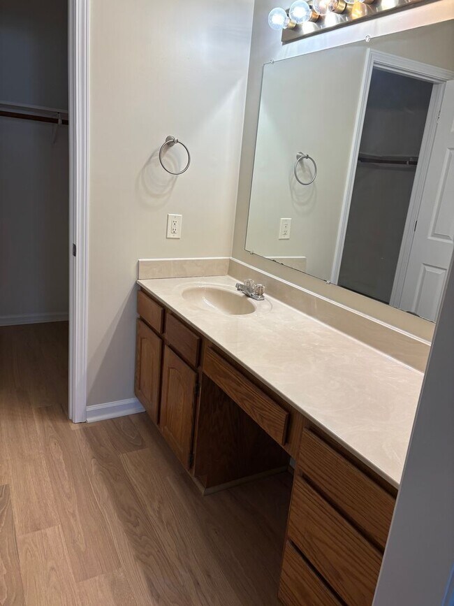 Building Photo - 3 Bedroom Salisbury, NC home.