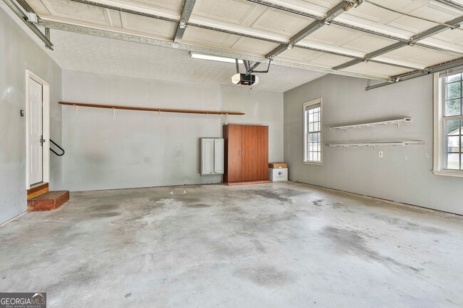 Building Photo - 45 Wildflower Cir