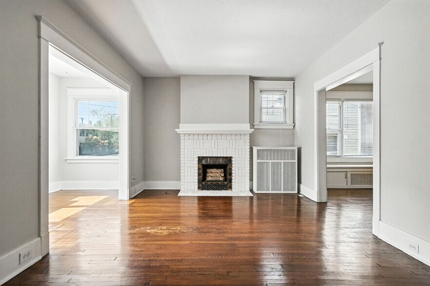 Building Photo - 1525 S Negley Ave
