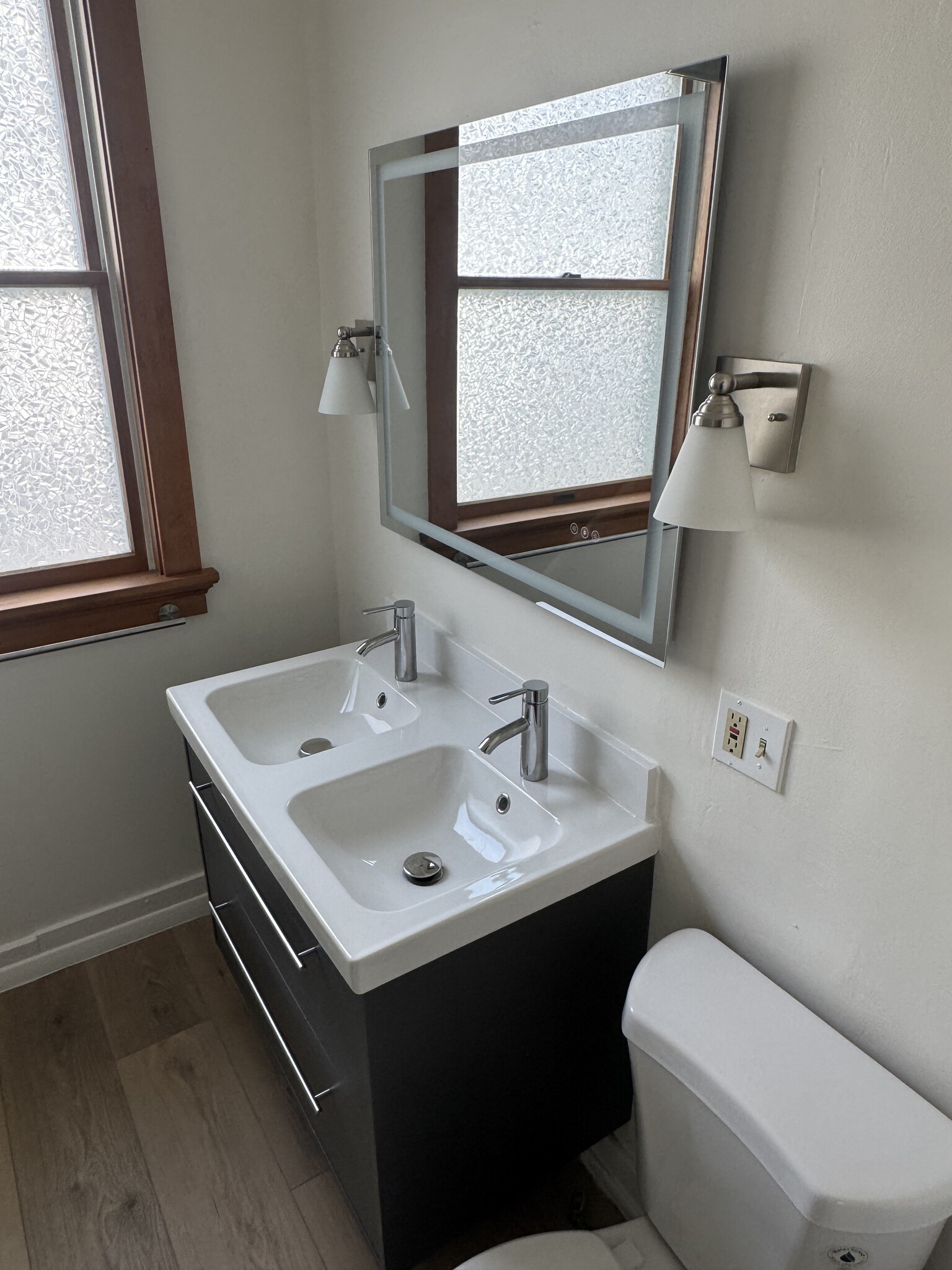 Building Photo - 2992 S Wentworth Ave