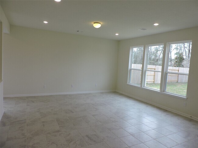 Building Photo - 1122 Epworth Ct.