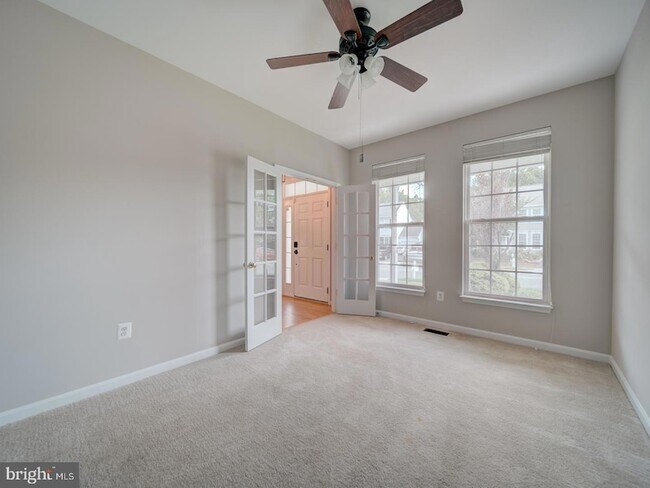 Building Photo - 6311 Hot Spring Ln