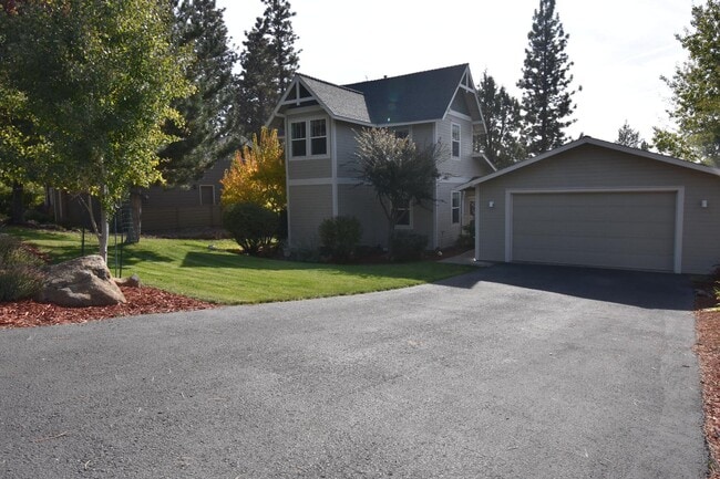 Building Photo - 10408 N Merlin Way