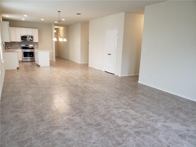 Building Photo - 1105 Cliffbrake Wy