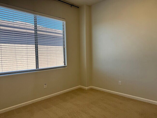 Building Photo - Resort-Style Phoenix Home with Pool, Outdo...