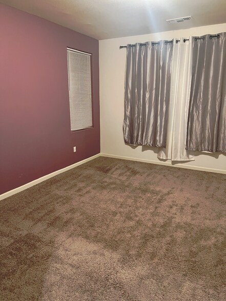 Primary Bedroom - 4354 Strathmore Pl