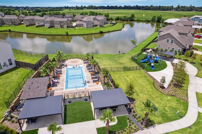 Building Photo - 9757 Stewart Springs Blvd