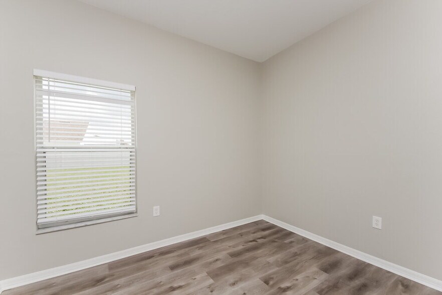 Building Photo - 4204 Lugano Ct