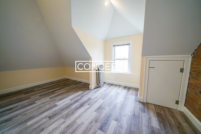 Building Photo - 22 Winslow Rd