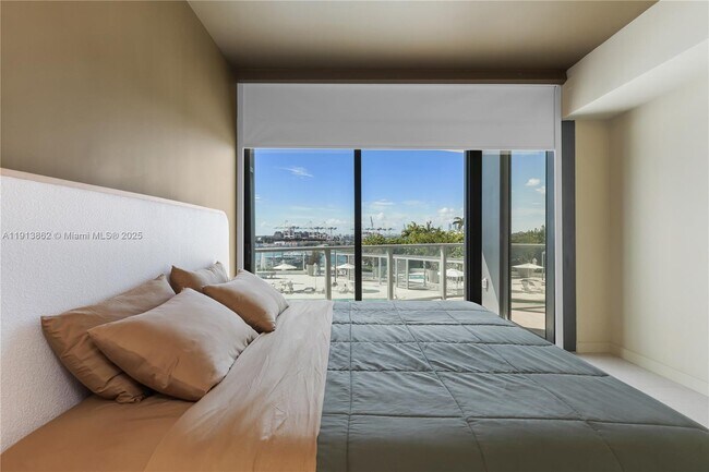 Building Photo - 500 Alton Rd