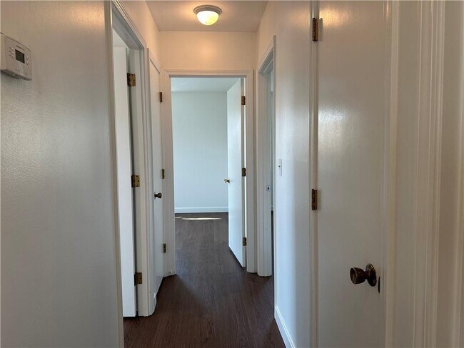 Building Photo - 11 Pocono Rd