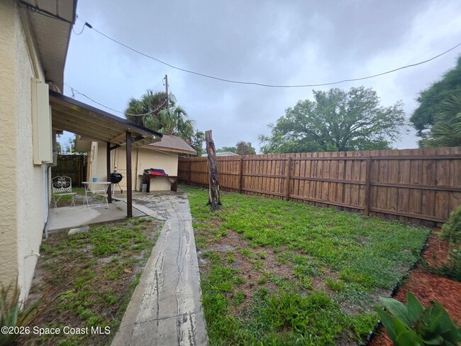 Building Photo - 2900 S Vassar St