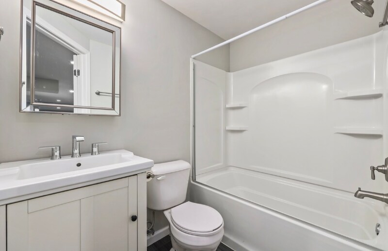 Building Photo - 313 Raft Cove