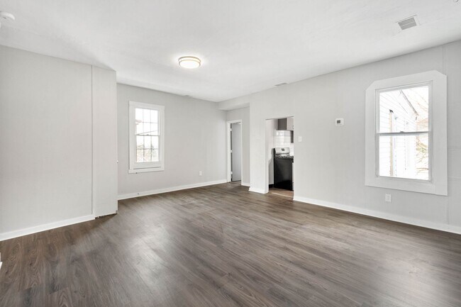 Building Photo - 1740 Arlington Ave