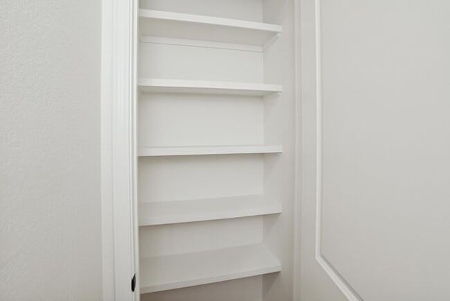 Building Photo - 10374 Tierra Santa Dr