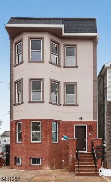 Building Photo - 579 S 12th St