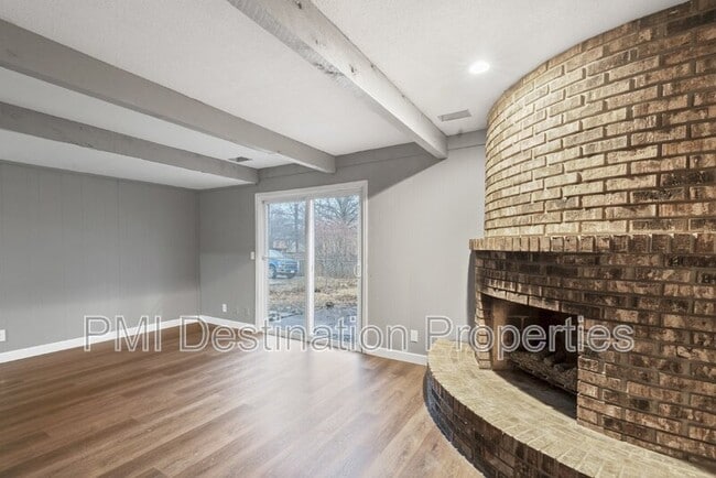 Building Photo - 16306 W 141st Terrace