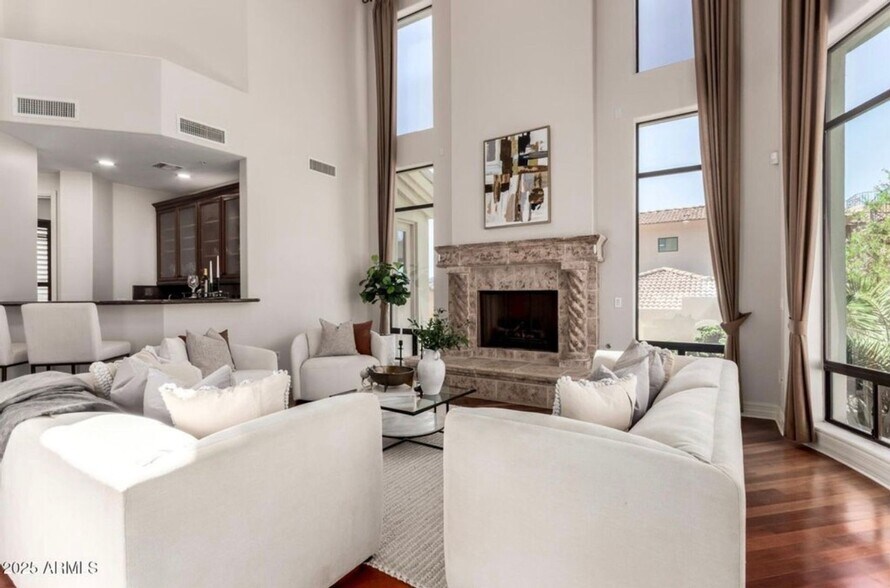 Building Photo - 8614 N 17th Pl