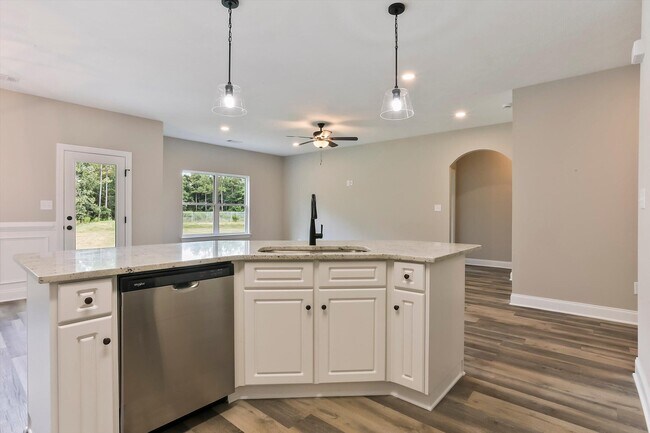 Building Photo - 3327 Basil Ln