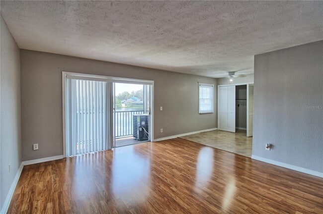 Building Photo - 13760 Orange Sunset Dr