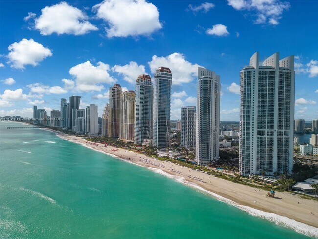 Building Photo - 18201 Collins Ave