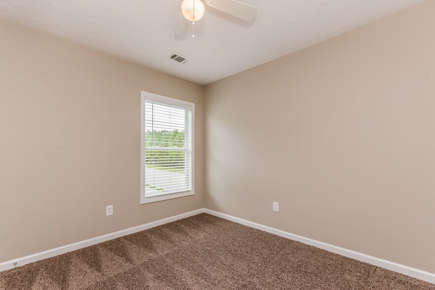 Building Photo - 398 Glenleigh Dr