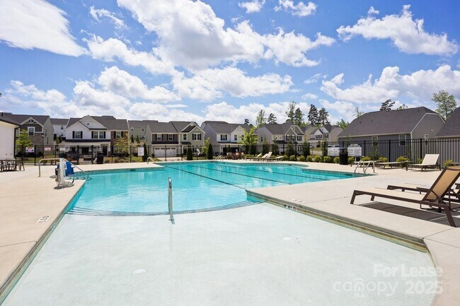 Building Photo - 6295 Ashton Pk Dr