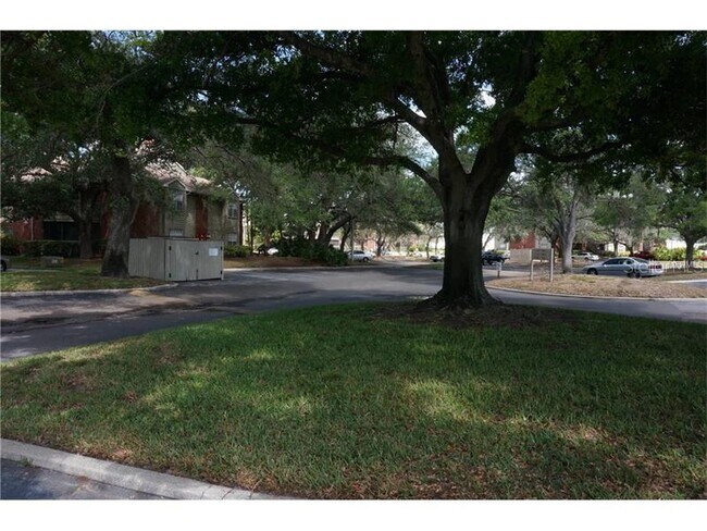 Building Photo - 9100 Dr M.L.K. Jr St N