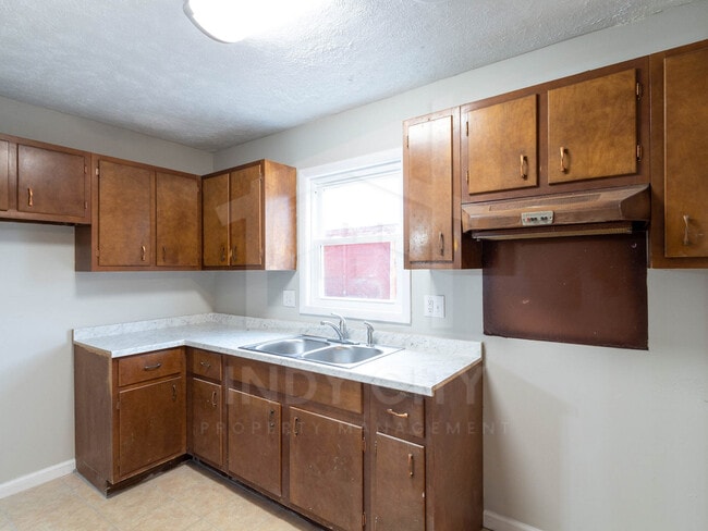 Building Photo - 3281 Ashley Ln