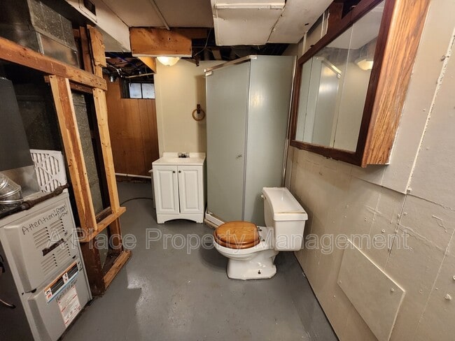 Building Photo - 9416 Kathlyn Dr