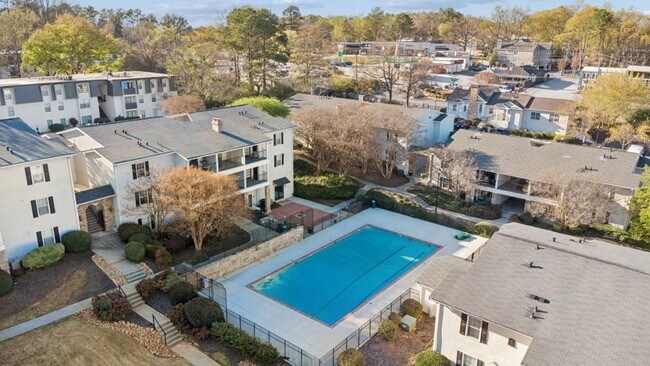 Building Photo - 1150 Collier Rd NW