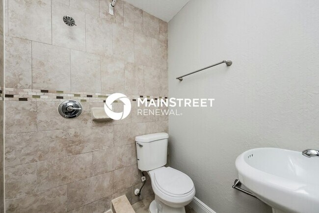 Building Photo - 3 Bedroom Pet-Friendly Home in Kissimmee, ...