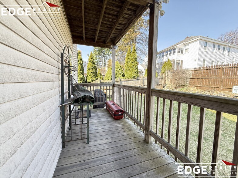 Building Photo - 19 Cresthill Rd