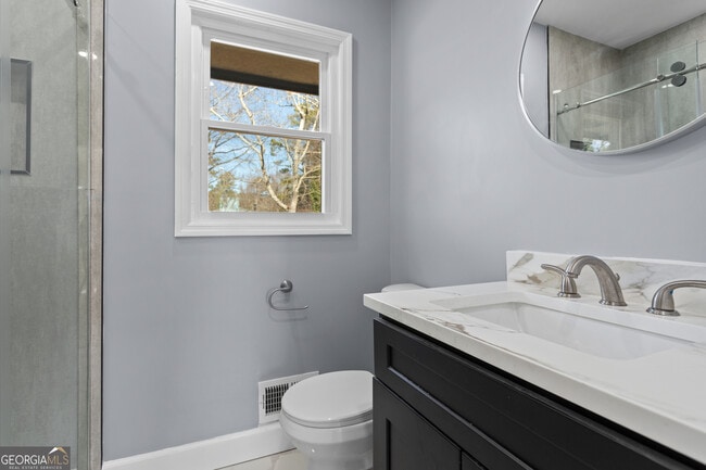 Building Photo - 1766 Flintwood Dr SE