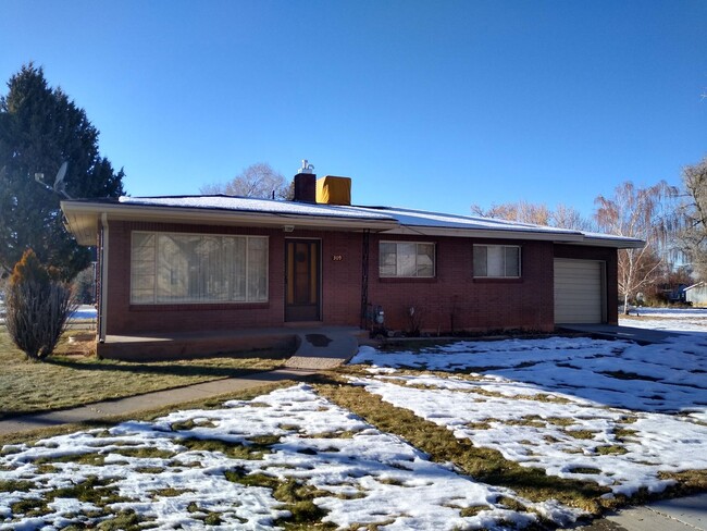 Primary Photo - Parowan Home For Rent