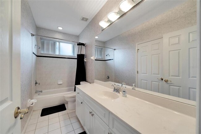 Building Photo - 17904 Cachet Isle Dr