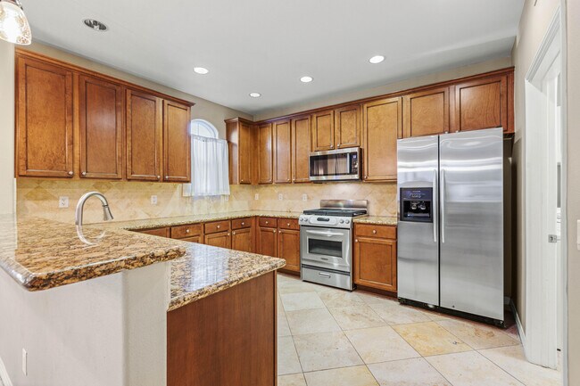 Building Photo - 52178 Rosewood Ln
