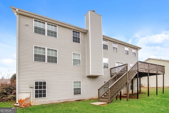 Building Photo - 75 Valley Brook Dr