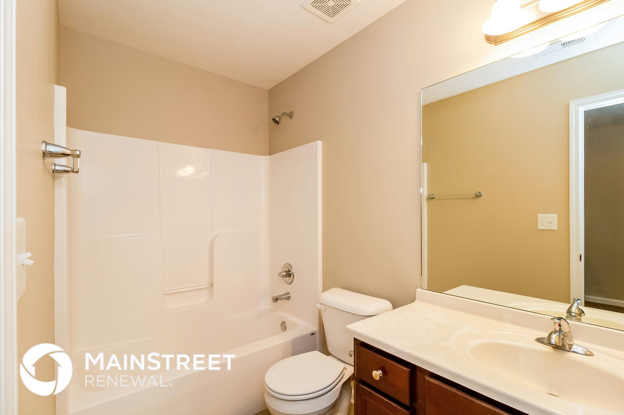 Building Photo - 10008 Crooked Oak Wy