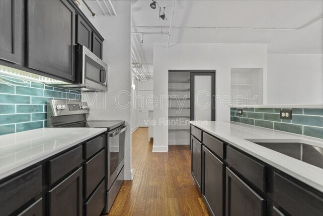 Building Photo - 444 17th St