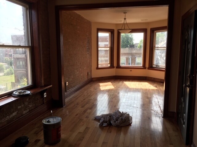 Building Photo - 1301 S Fairfield Ave