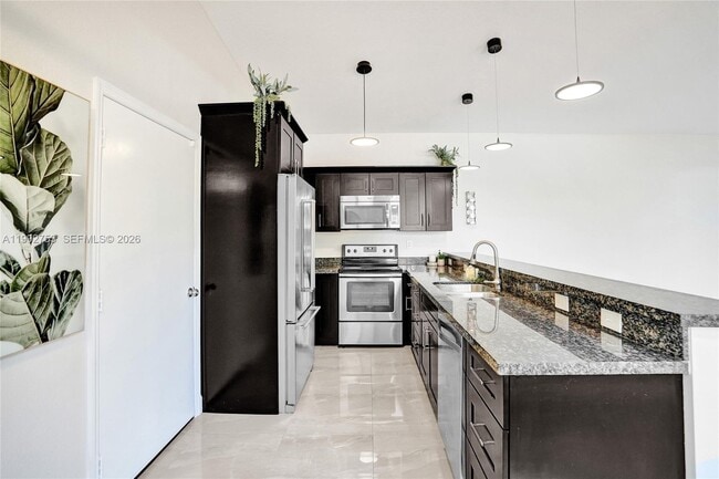 Building Photo - 60 NE 26th St