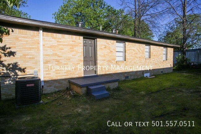 Building Photo - 109 Compton Rd
